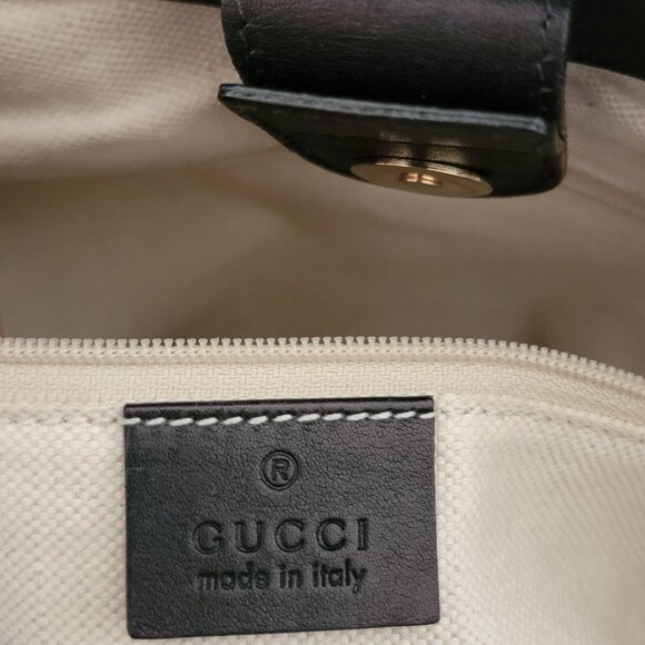 GUCCI GG Signature Medium Sukey Tote - Picture 7 of 13